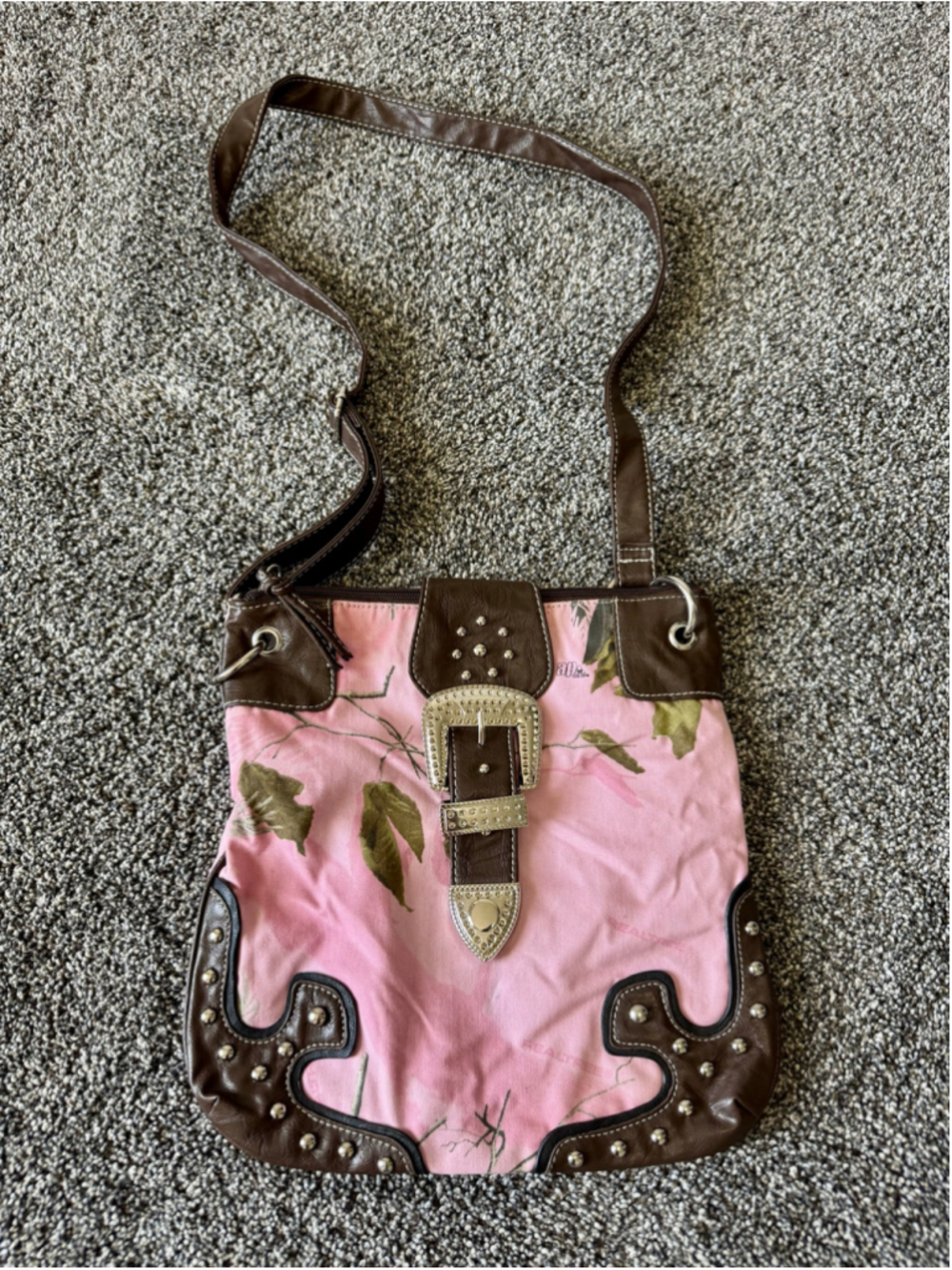Women's Realtree Camo Pink Buckle Studded Adjustable Straps Purse